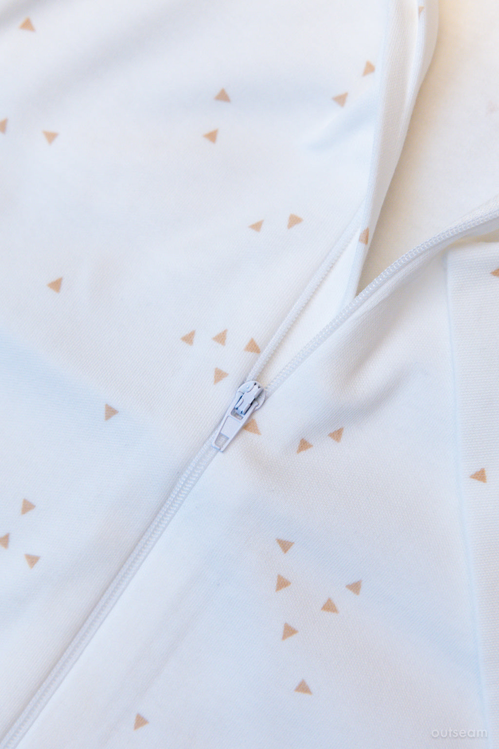 Outseam Newborn Sleep Cocoon Geometry — detail view 4